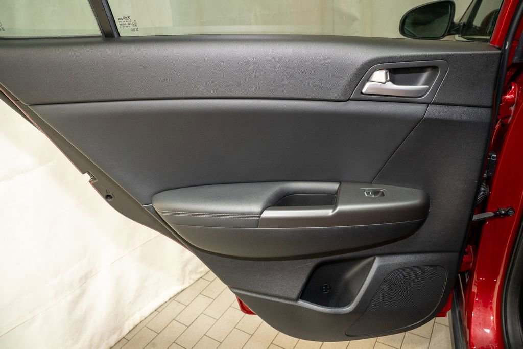 Used 2017 Kia Sportage EX image 9