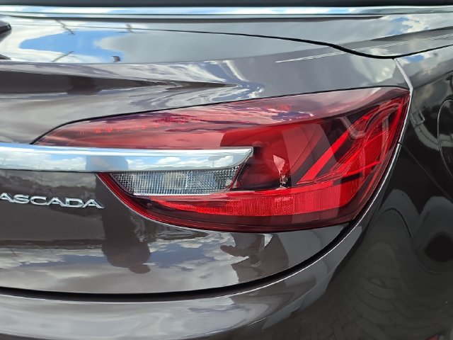 Certified 2016 Buick Cascada Premium FWD image 9