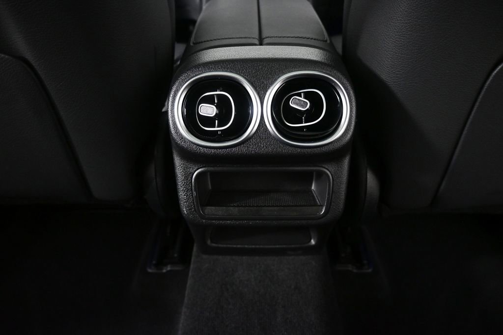 Certified 2025 Mercedes-Benz GLC 300 4MATIC image 17