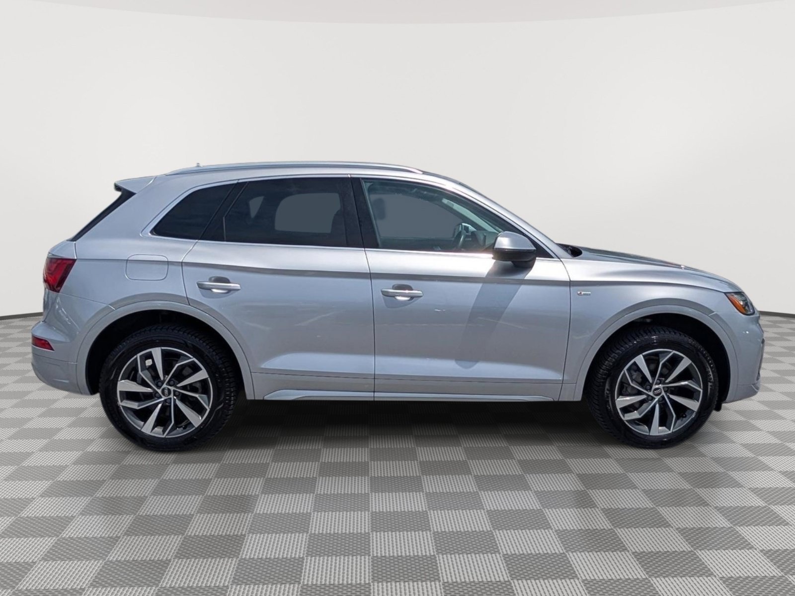 Used 2024 Audi Q5 2.0T Premium Plus AWD/4WD image 6