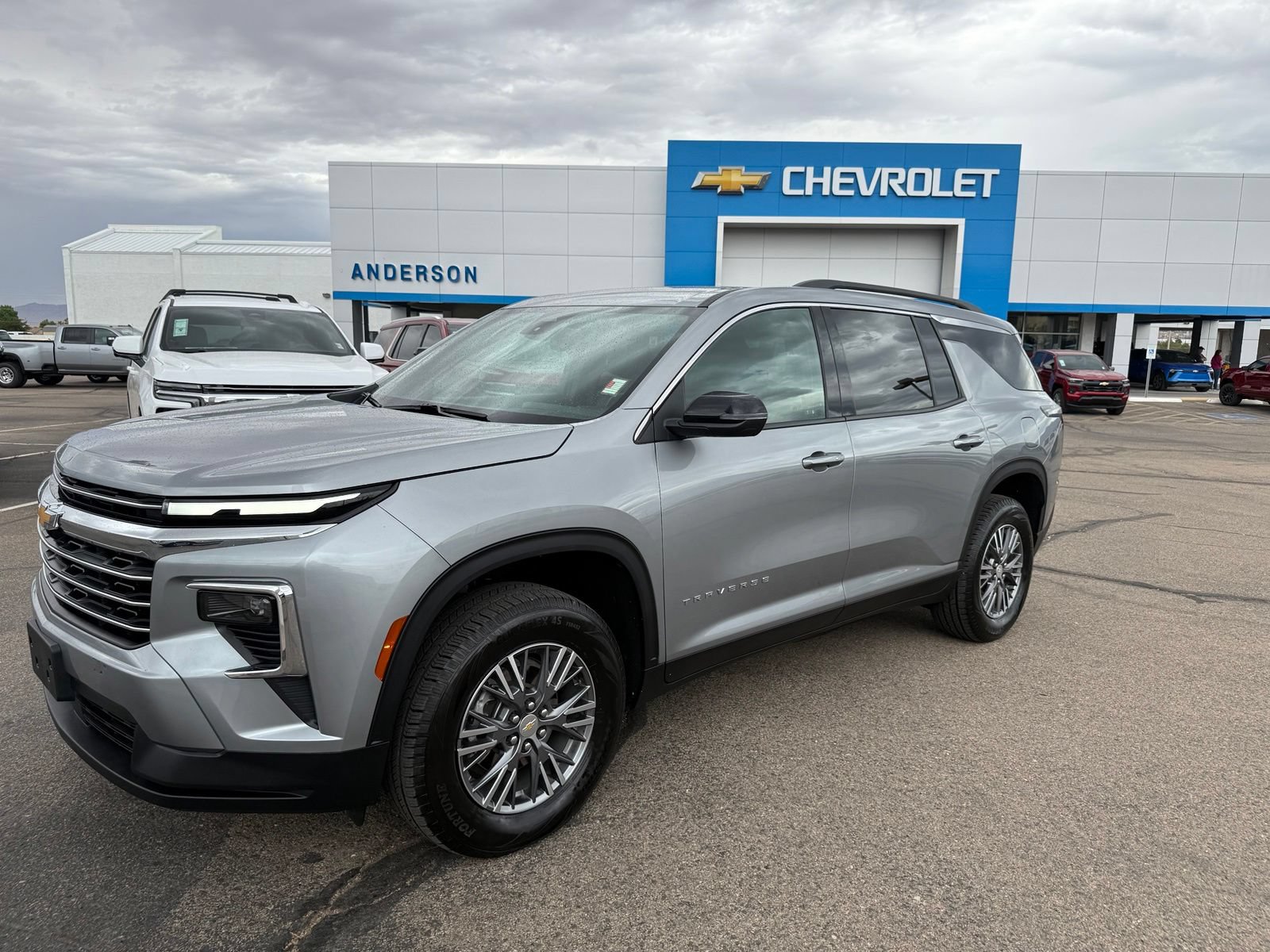 Certified 2025 Chevrolet Traverse LT