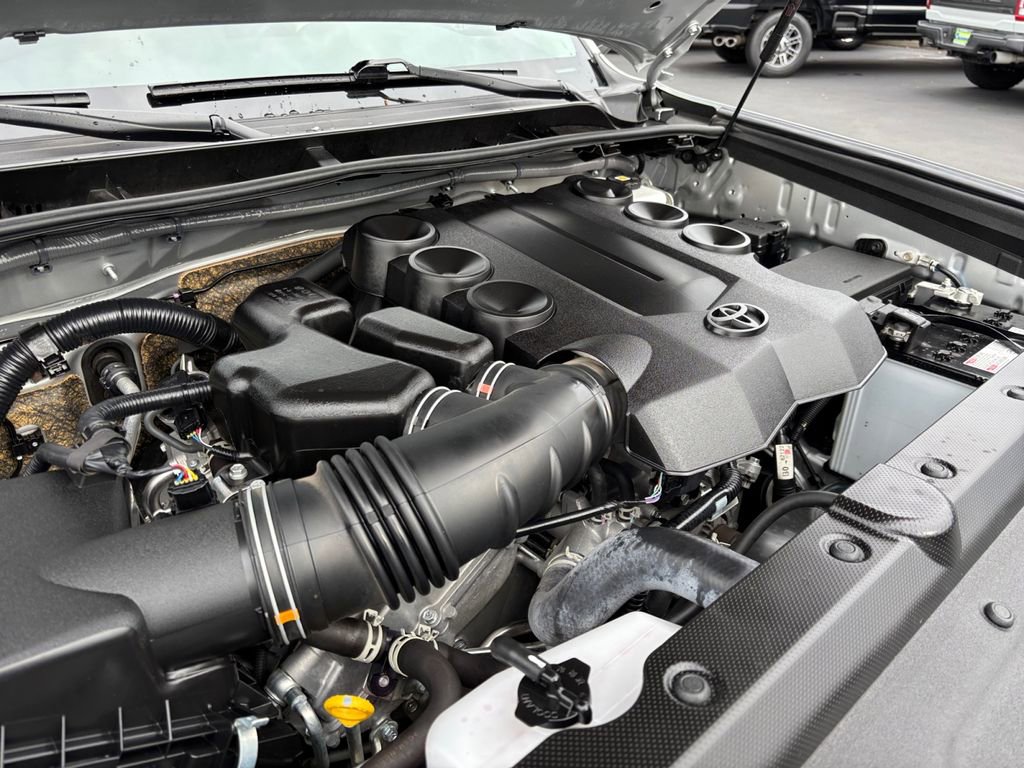 Used 2024 Toyota 4Runner SR5 Premium w/ Moonroof Package image 15