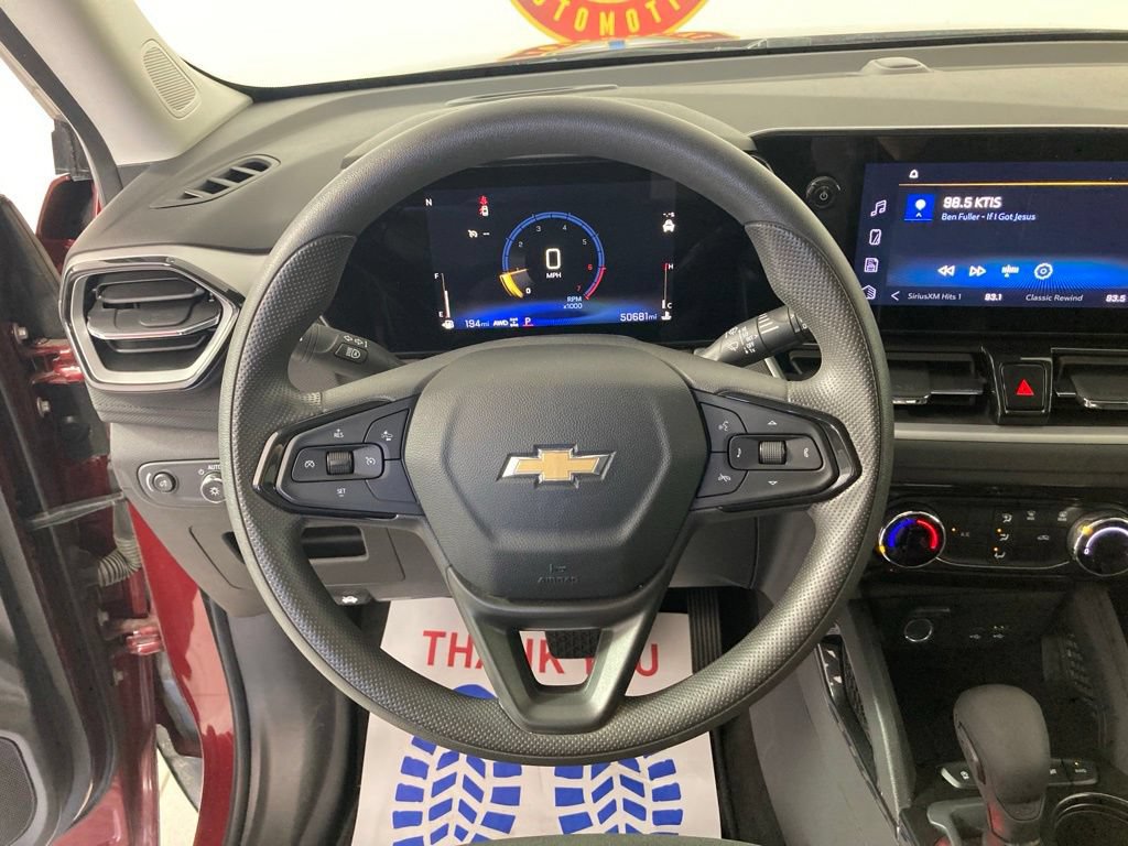 Used 2024 Chevrolet TrailBlazer LT AWD/4WD image 10