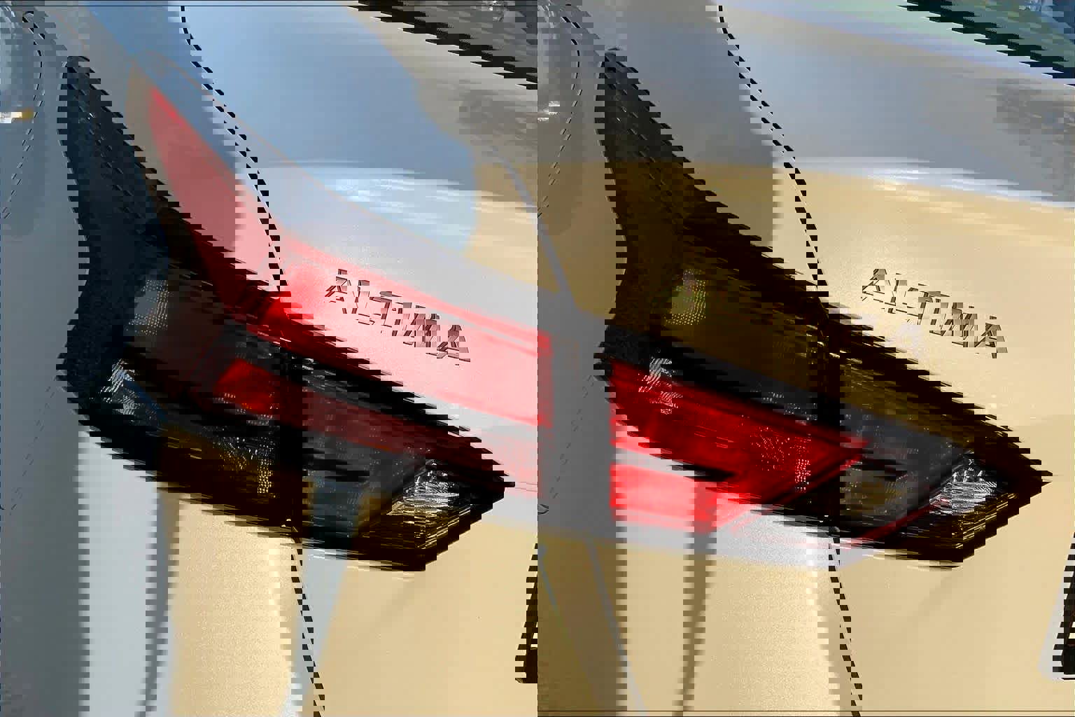 Used 2023 Nissan Altima 2.5 SL image 28