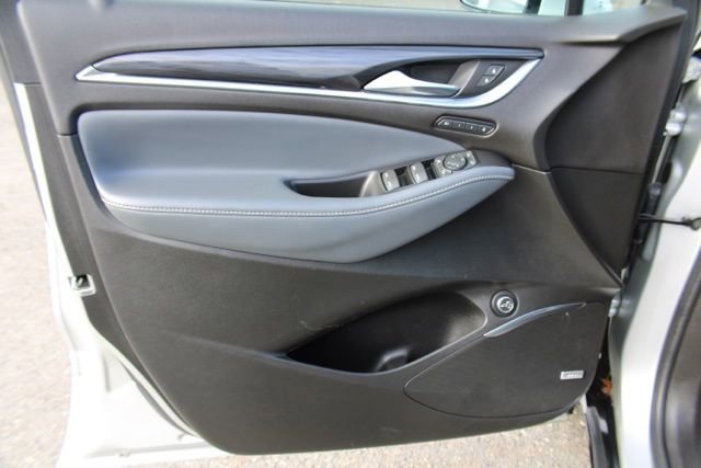 Used 2022 Buick Enclave Premium image 9