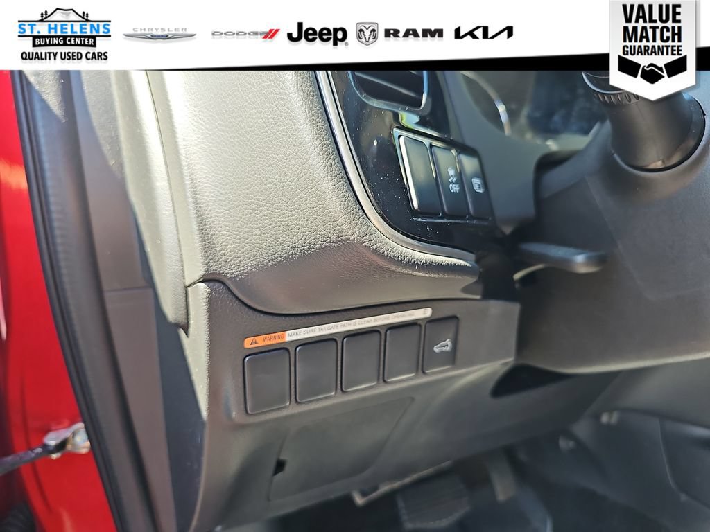 Used 2019 Mitsubishi Outlander ES AWD/4WD image 16
