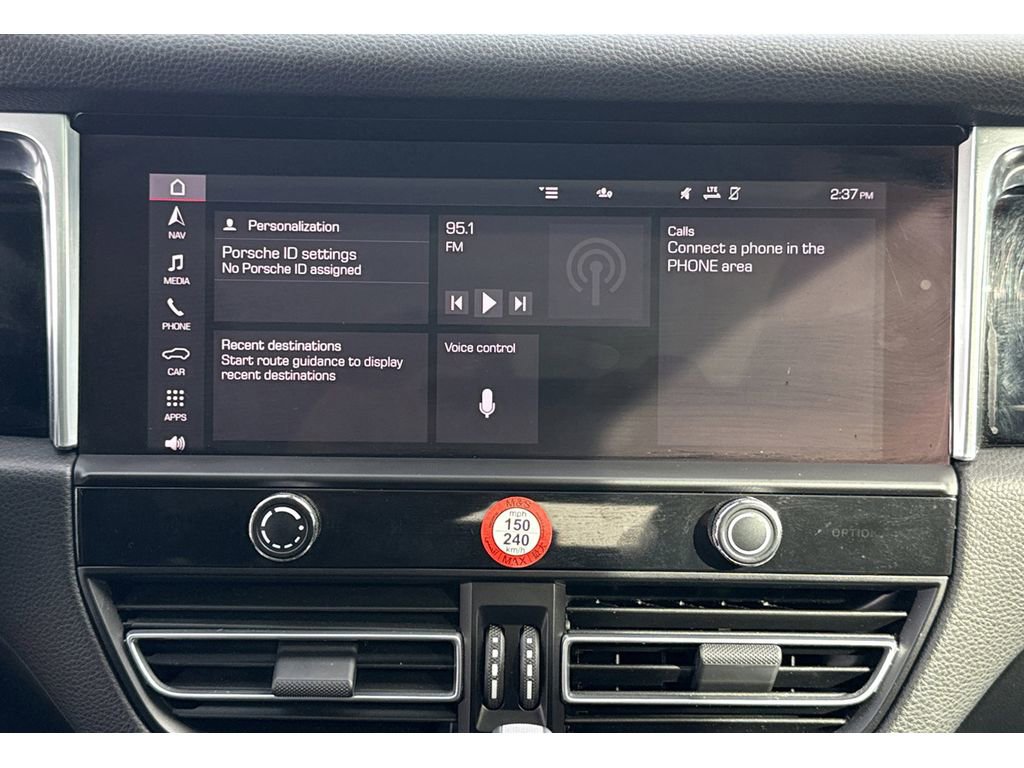 Used 2024 Porsche Macan Turbo image 17