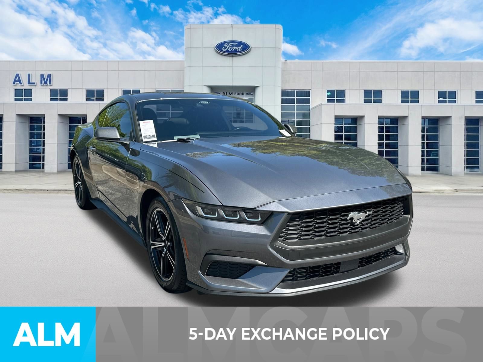 Used 2024 Ford Mustang Premium image 3