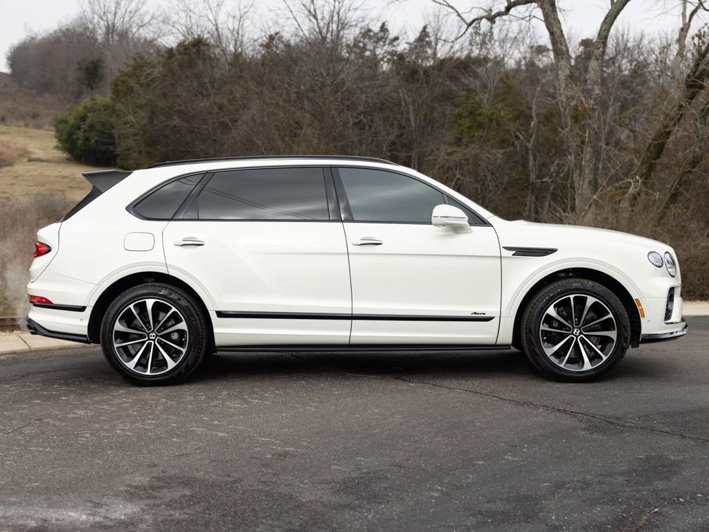 Used 2023 Bentley Bentayga Extended Wheelbase image 13