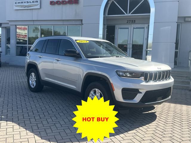 Used 2024 Jeep Grand Cherokee Laredo w/ Luxury Tech Group I image 4
