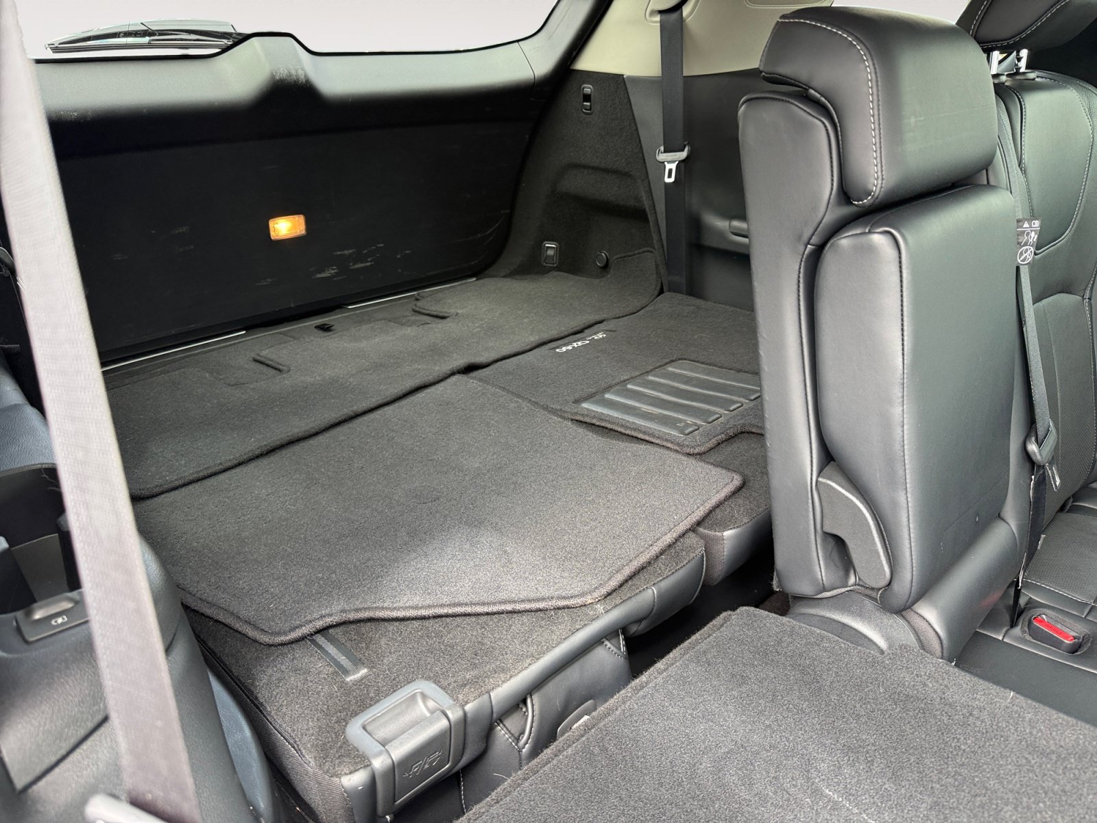 Used 2023 INFINITI QX60 Luxe w/ Vision Package AWD/4WD image 19