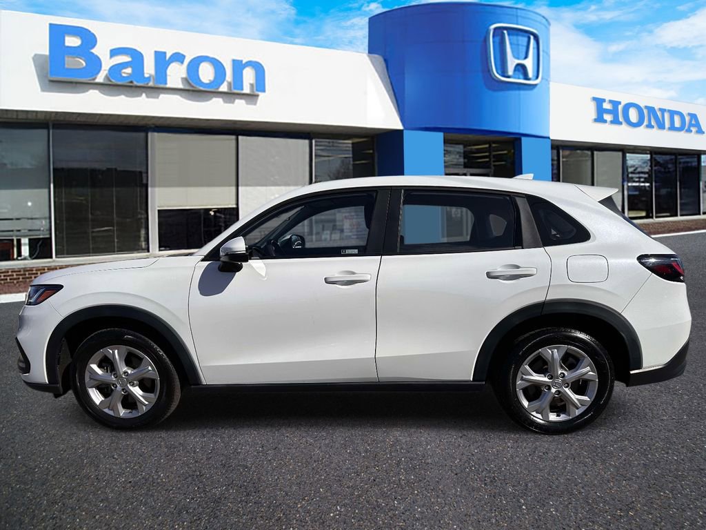 Used 2023 Honda HR-V LX image 3