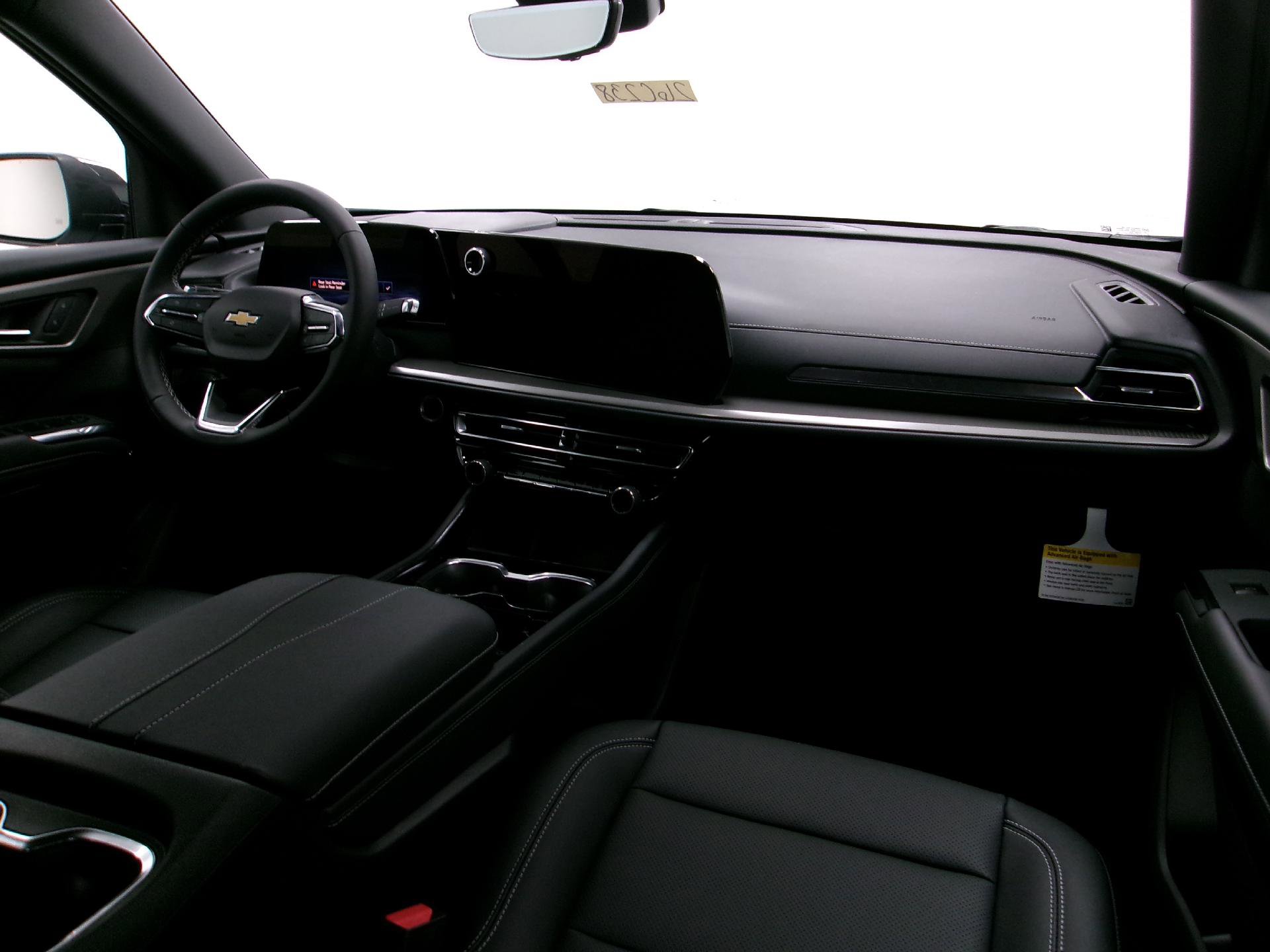 New 2026 Chevrolet Traverse LT w/ Driver Confidence Package image 3