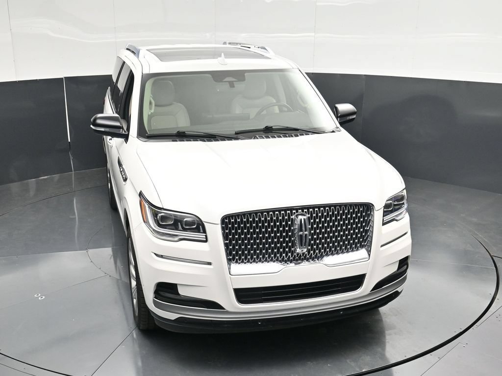 Used 2024 Lincoln Navigator Premiere AWD/4WD image 51