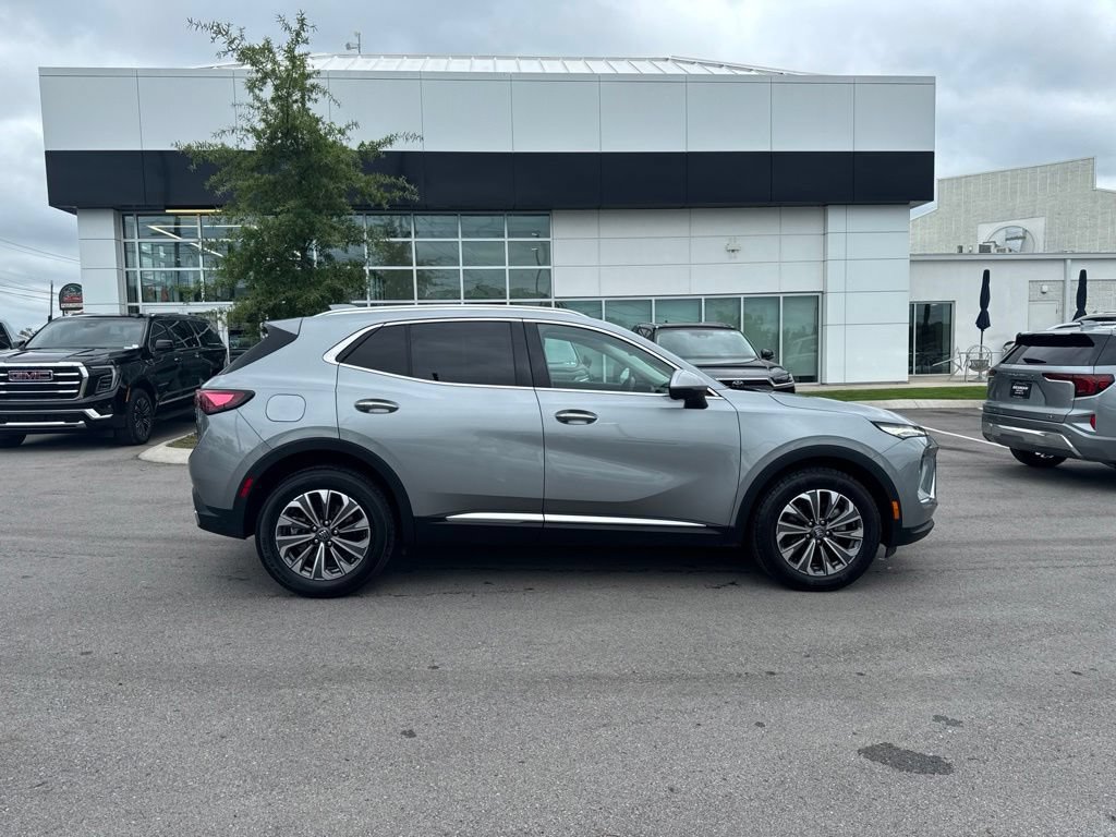 Used 2024 Buick Envision Preferred AWD/4WD image 8
