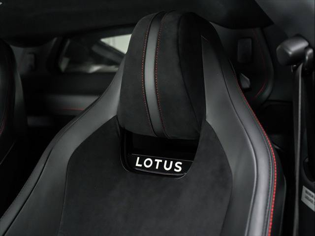 Used 2025 Lotus Emira RWD image 15