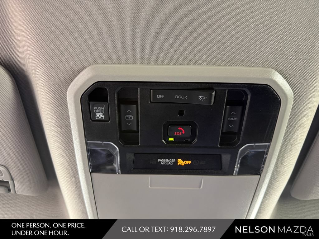 Used 2023 Toyota Tundra Limited AWD/4WD image 30