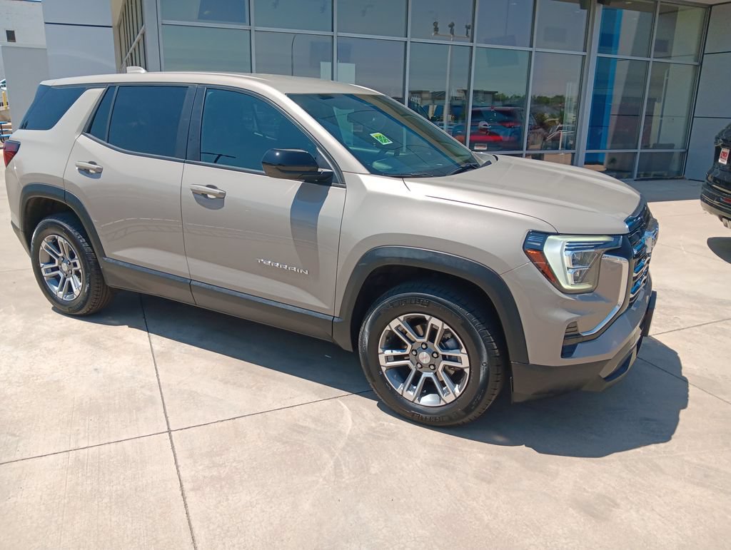 Used 2025 GMC Terrain Elevation AWD/4WD image 7