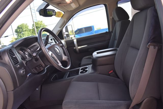 Used 2007 Chevrolet Silverado 2500 LT w/ 2LT Convenience Package RWD image 25