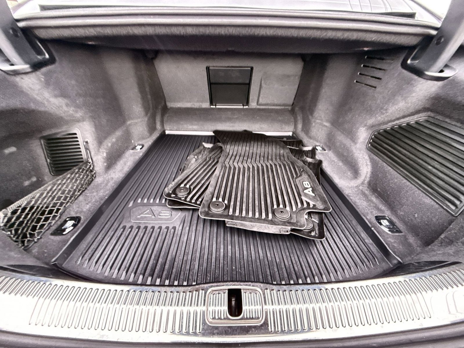 Used 2022 Audi A8 L 3.0T image 26