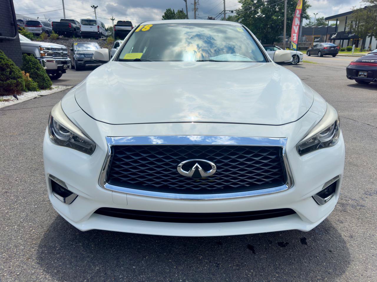 Used 2018 INFINITI Q50 Luxe w/ Essential Package (3.0T Luxe) RWD image 10