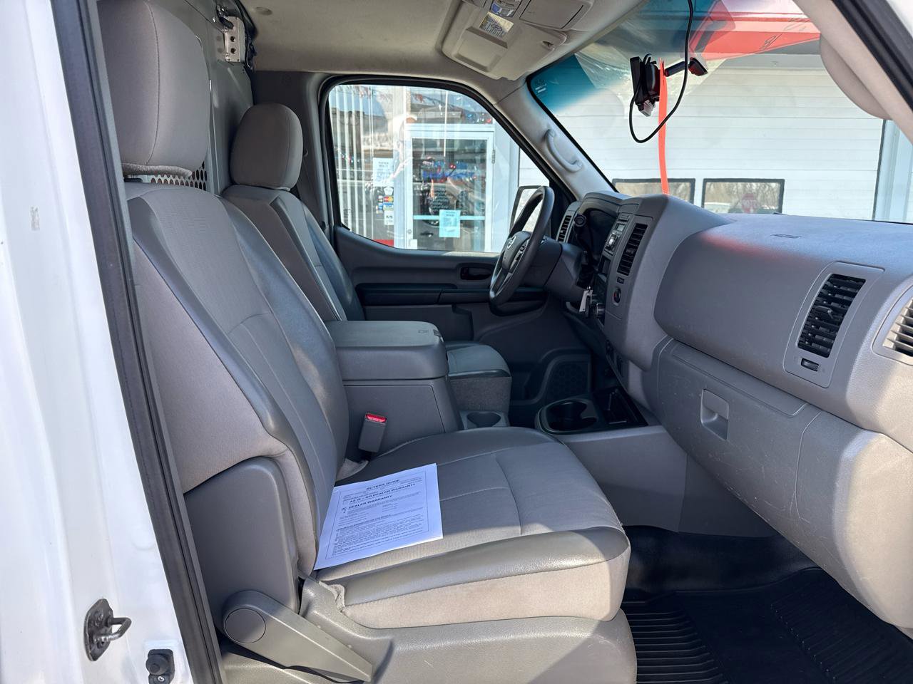 Used 2016 Nissan NV 2500 SV image 26