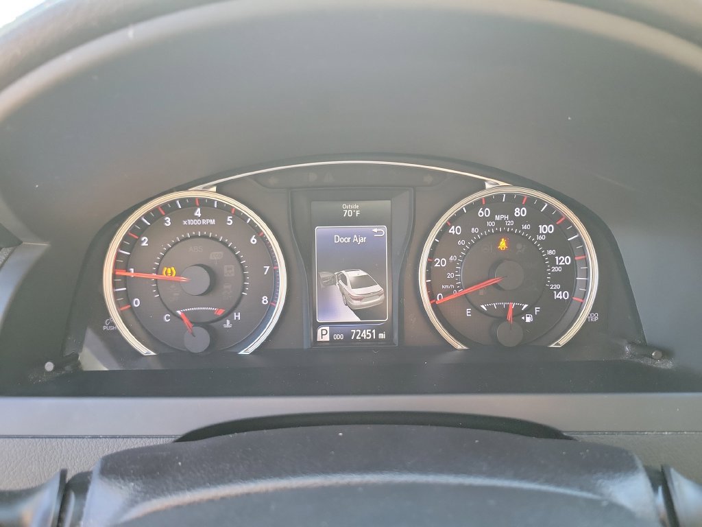 Used 2016 Toyota Camry SE FWD image 27