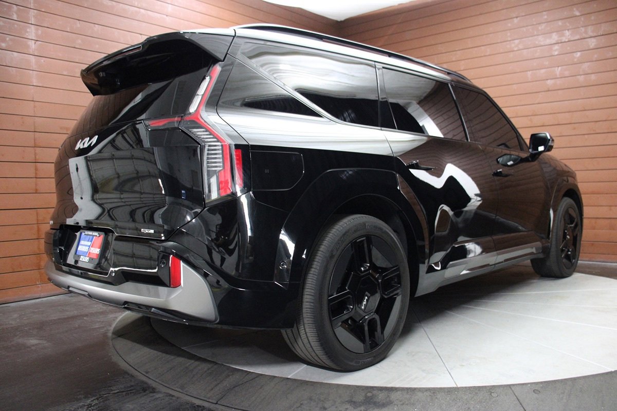 Used 2024 Kia EV9 GT-Line AWD/4WD image 11