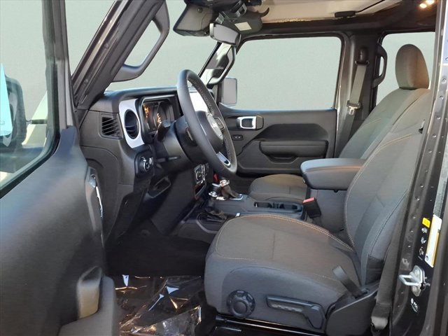 New 2025 Jeep Gladiator Sport image 8