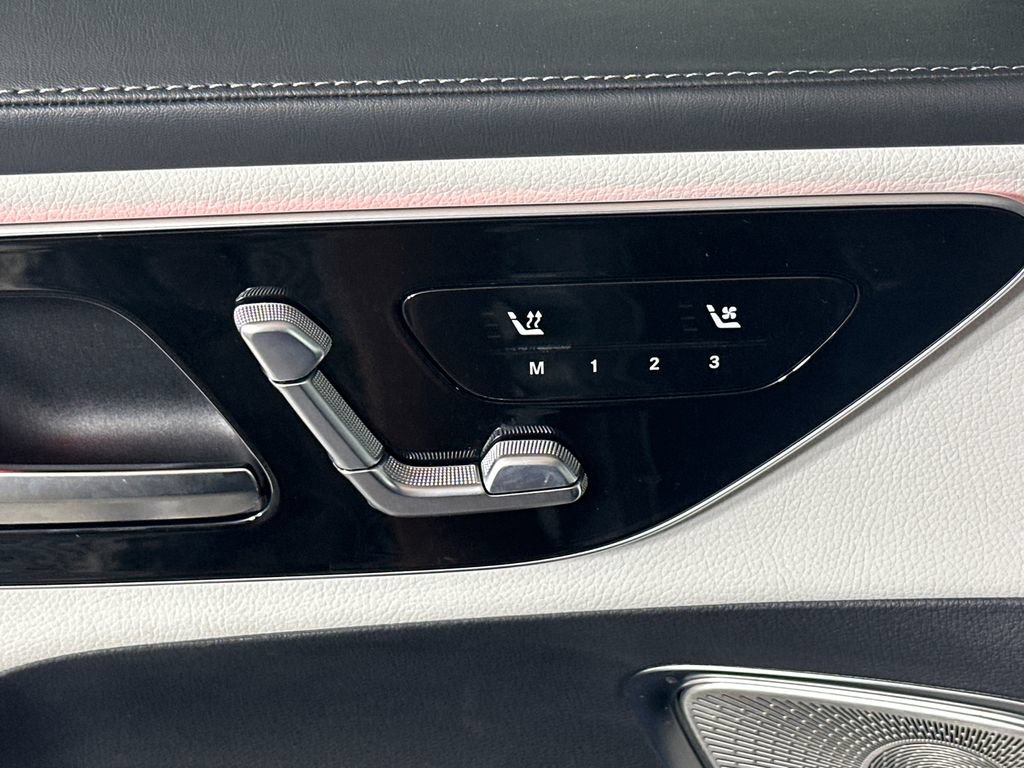 Certified 2024 Mercedes-Benz GLC 300 image 11