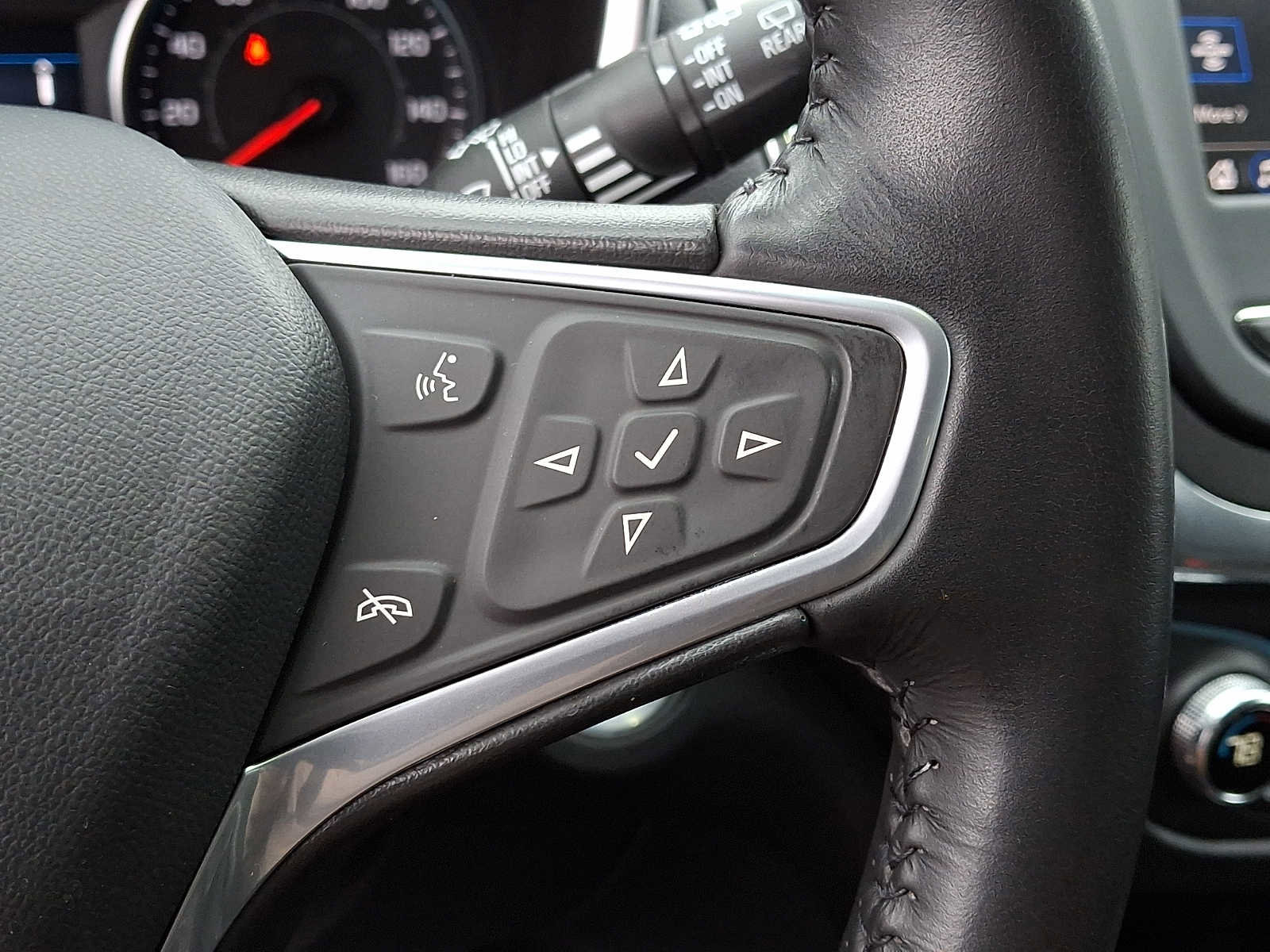 Used 2022 Chevrolet Equinox LT image 21