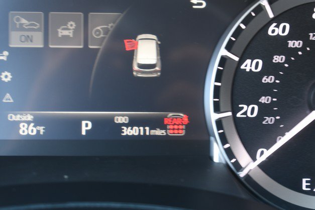 Used 2025 Toyota Highlander LE AWD/4WD image 33