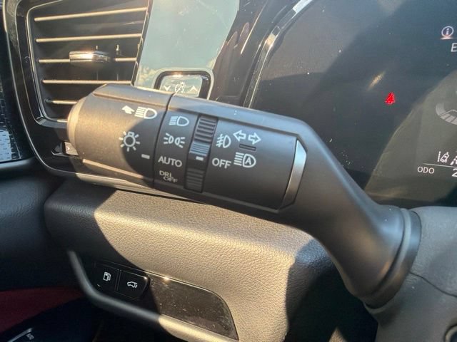 Used 2025 Lexus NX 250 FWD w/ Accessory Package (Z2) image 24