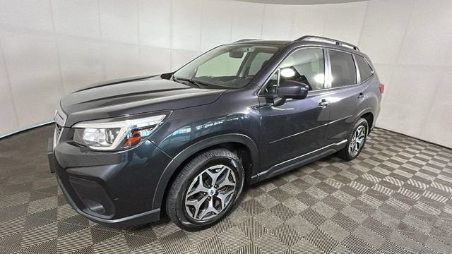 Used 2019 Subaru Forester Premium AWD/4WD image 6