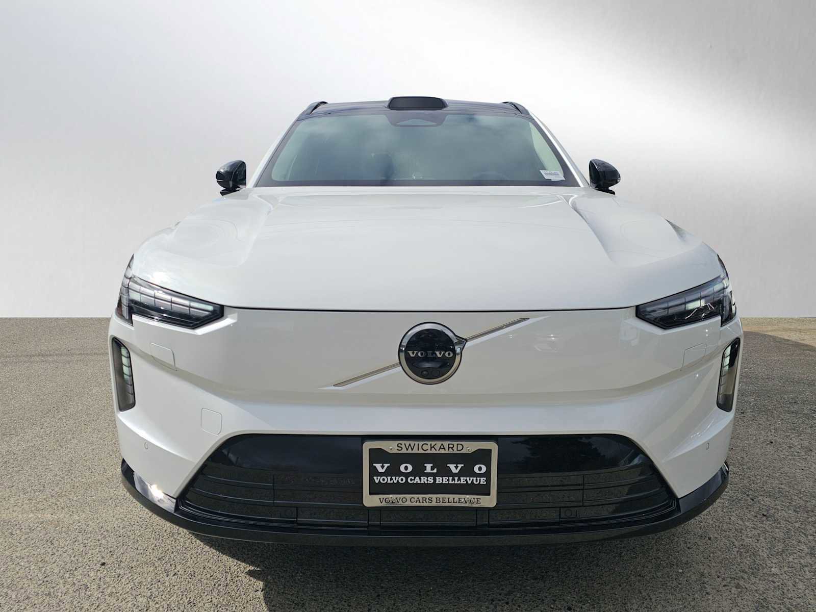 Certified 2025 Volvo EX90 Ultra image 9