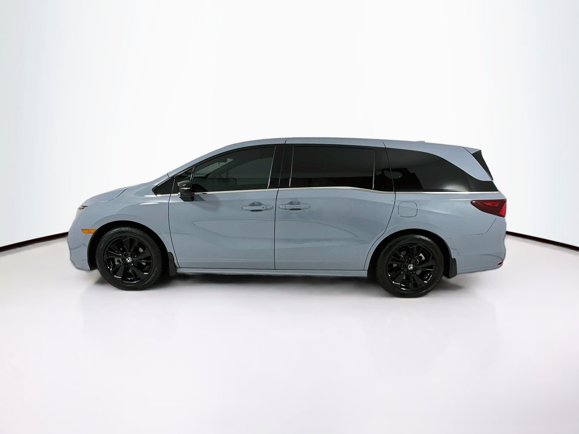 Used 2024 Honda Odyssey Sport image 5