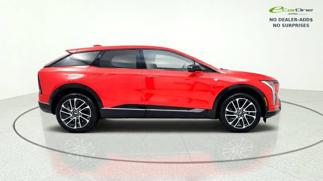 Used 2025 Cadillac Optiq Sport 2 AWD/4WD image 10