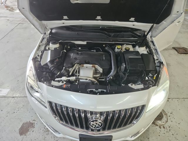 Used 2017 Buick Regal Premium w/ Driver Confidence Package #1 FWD image 32