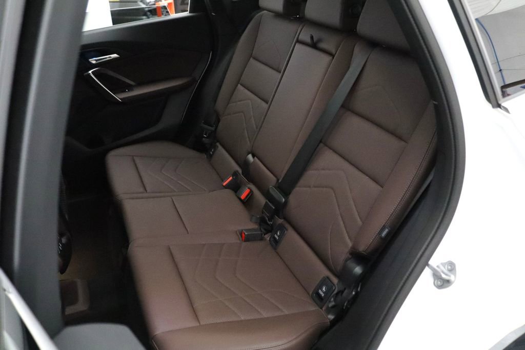 Used 2023 BMW X1 xDrive28i w/ Convenience Package image 10