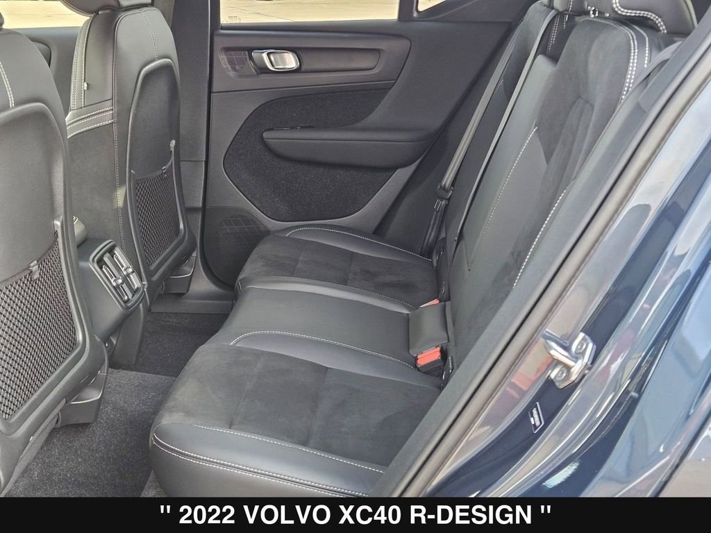 Used 2022 Volvo XC40 T5 R-Design w/ Climate Package image 17
