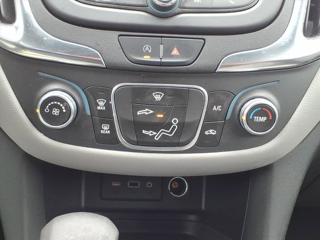 Used 2022 Chevrolet Equinox LS w/ LS Convenience Package image 20