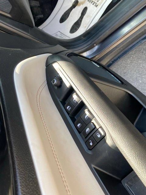 Used 2023 Jeep Compass Limited w/ Sun and Sound Group AWD/4WD image 21