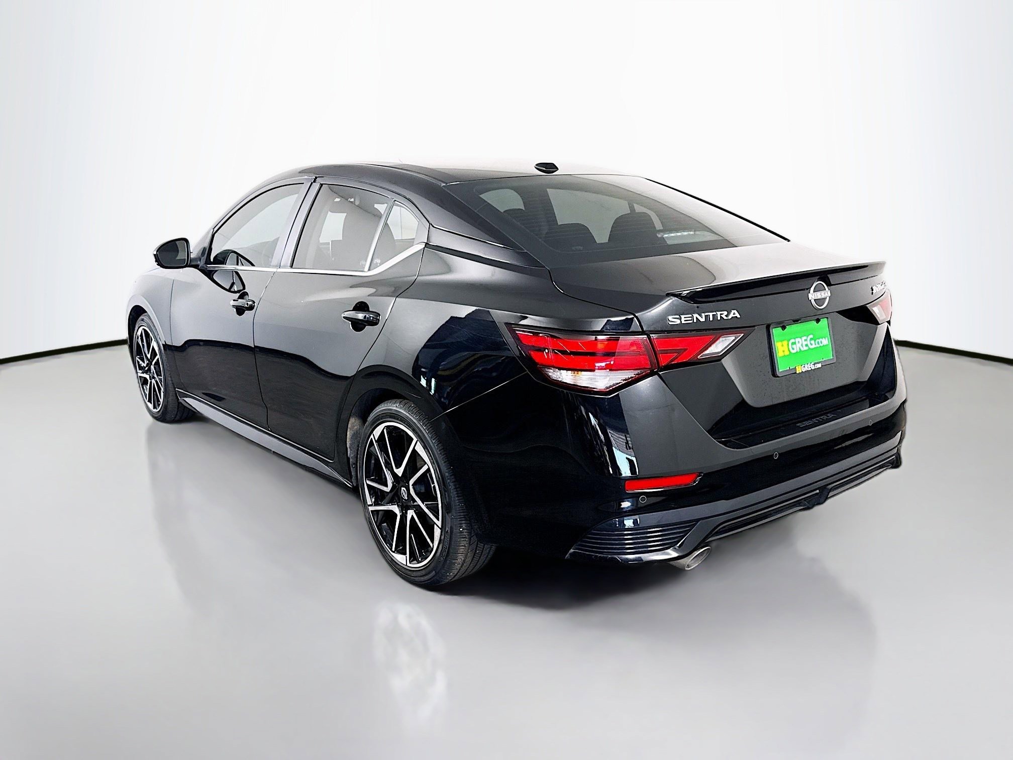 Used 2024 Nissan Sentra SR image 7