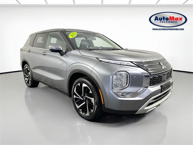 Used 2023 Mitsubishi Outlander SE