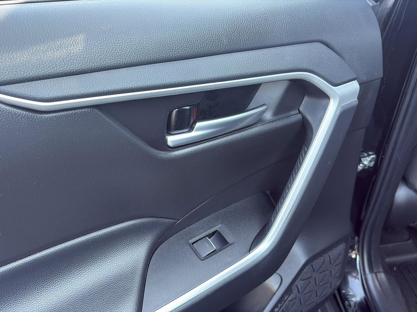 Used 2024 Toyota RAV4 XLE w/ Weather Package image 16