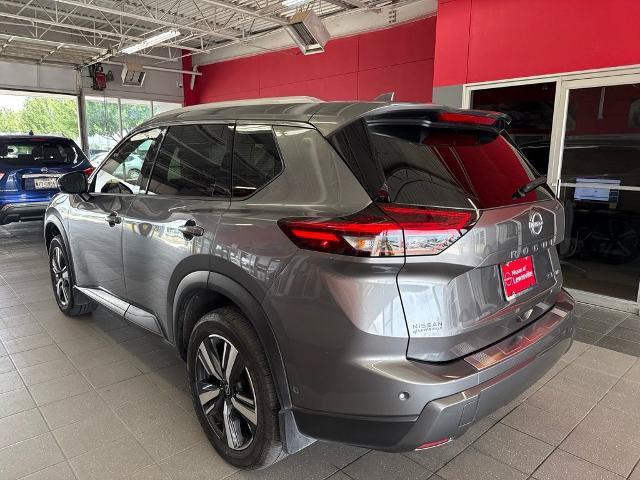 Certified 2025 Nissan Rogue SL AWD/4WD image 4
