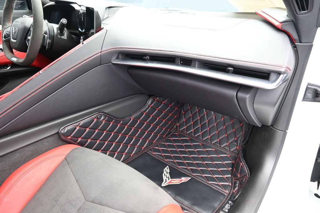 Used 2024 Chevrolet Corvette Z06 RWD image 20