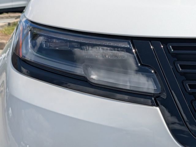 New 2026 Land Rover Range Rover Velar Dynamic SE AWD/4WD image 9