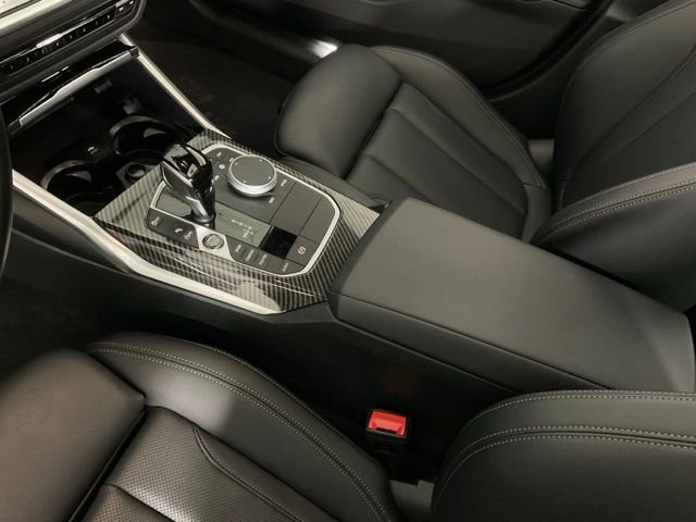 Used 2022 BMW 330i xDrive Sedan w/ Premium Package image 18