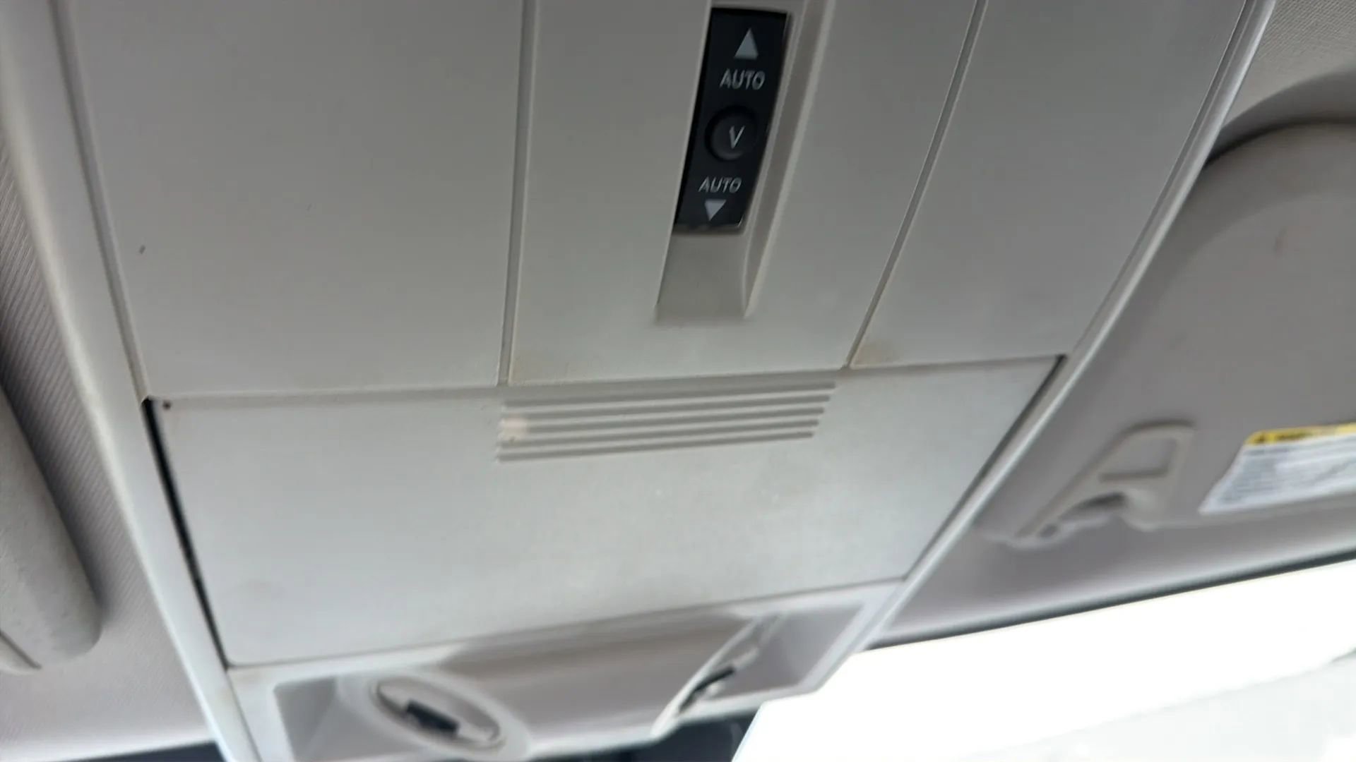 Used 2017 Dodge Journey Crossroad w/ Popular Equipment Group image 37